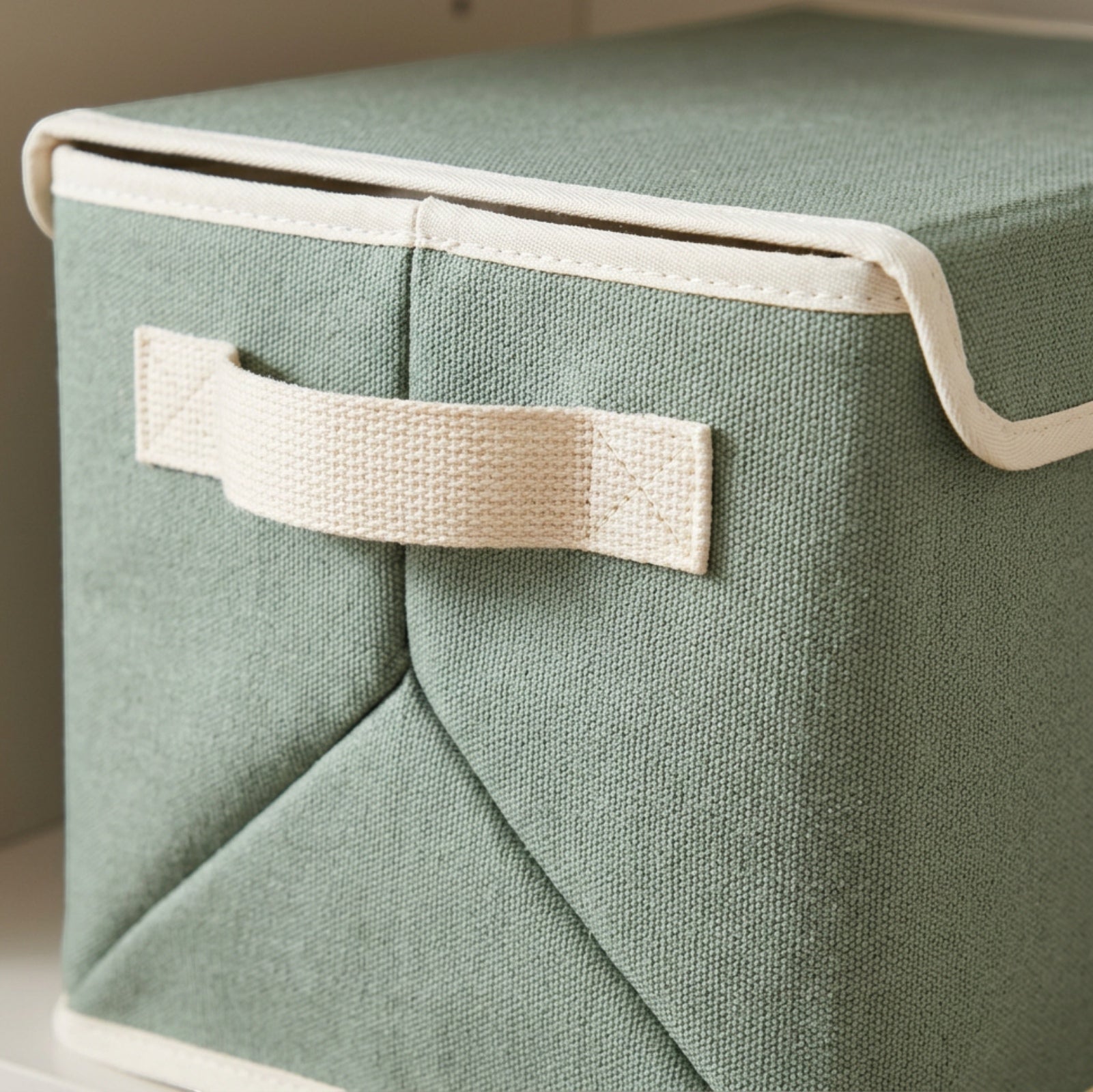 Luvna Lidloom Foldable Canvas Storage Basket with Lid 18 in Sage Cream - Detail view